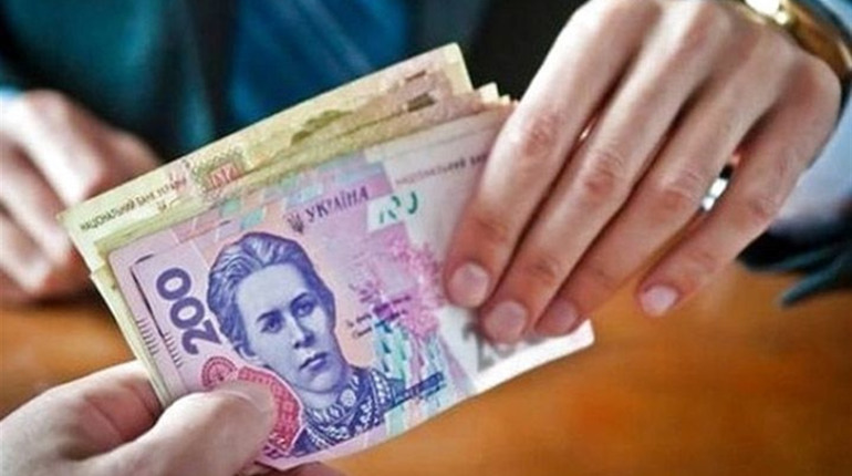 Перепризначили субсидію в неопалювальний період. Середній розмір — 290 гривень
