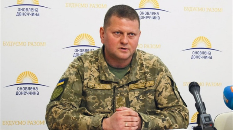 Зеленський звільнив головнокомандувача ЗСУ Хомчака, його замінить уродженець Новограда