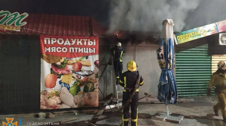 В Мелитопольском районе сгорели два киоска