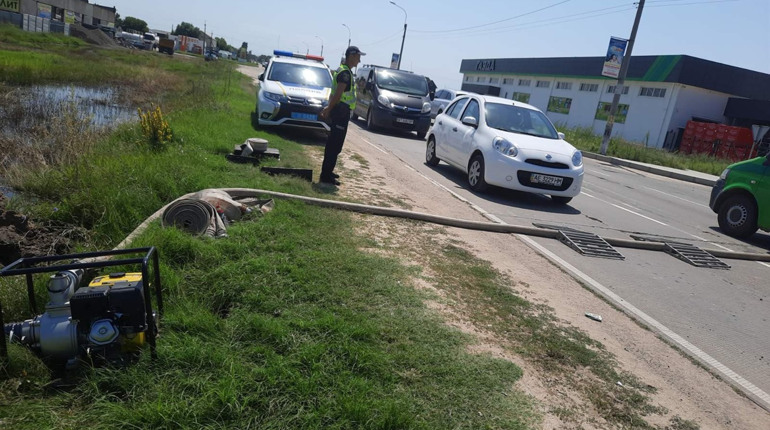 У Генічеському районі продовжують ліквідацію наслідків підтоплення