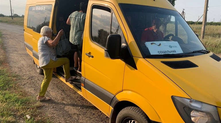 Мешканців Троїцького та Новозванівки до Попасної возитеме соціальний автобус: проїзд безкоштовний