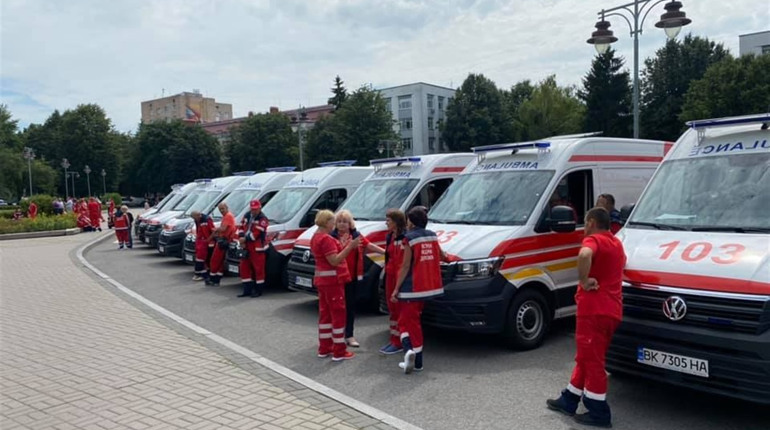 На Сарненщині чотири пункти екстренки отримали нові автомобілі