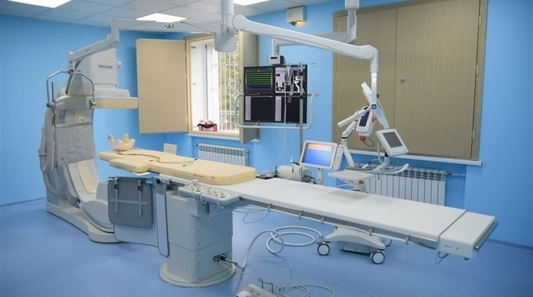 7 місяців простою за понад 400 тисяч євро: чому ангіограф у Сарнах не працює