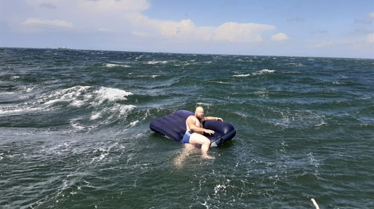 Отдыхающего чуть не унесло в открытое море