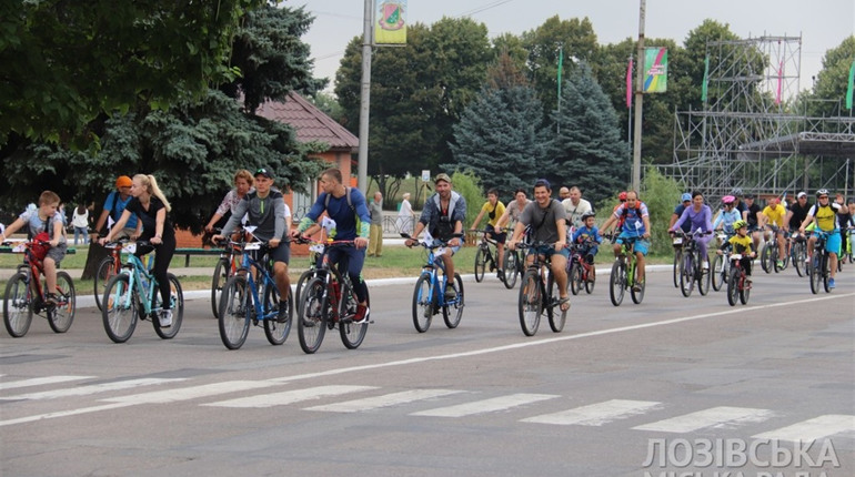 Фото дня: у Лозовій вп'яте провели велопробіг
