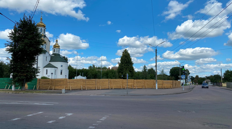 На території «Пантеону національної пам’яті Конотопа» тривають оновлювальні роботи