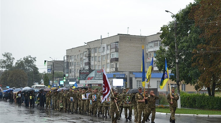 У Старокостянтинові вшановували загибих Героїв