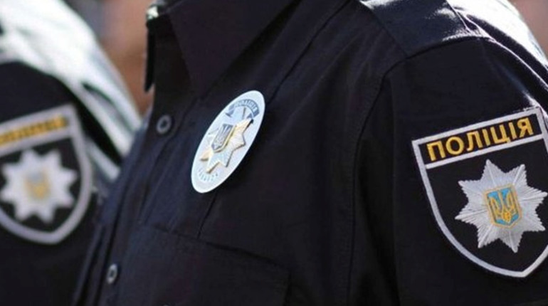 У Києві, в наметі на березі річки, знайшли мертвою уродженку Чернігівщини