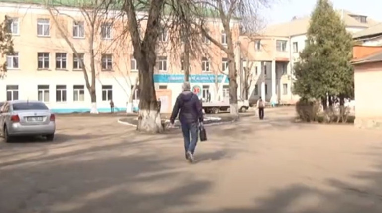 У Ніжині ситуація з COVID-19 поступово погіршується