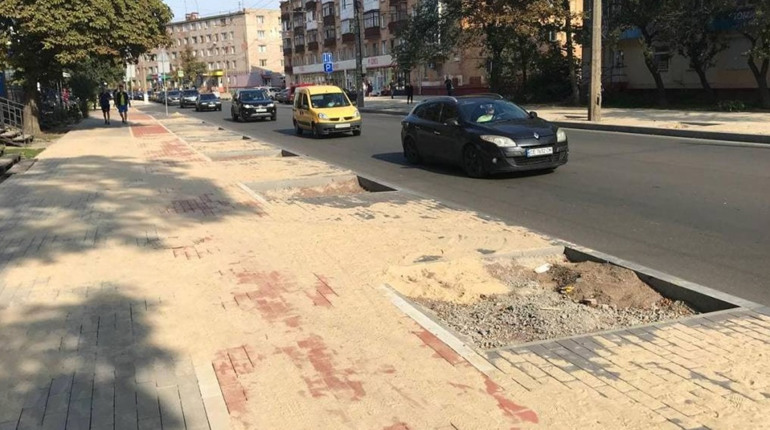 Вулиця Київська буде закрита до листопада, а Олександрівська - до кінця вересня