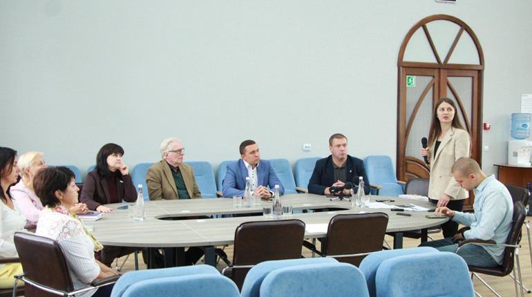 У Ніжині відбулася презентація громади та проектів, які реалізовуватимуться у рамках Програми DOBRE