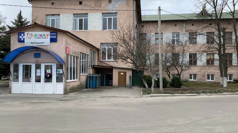 Сарненська лікарня не приймає «ковідних» хворих — чому
