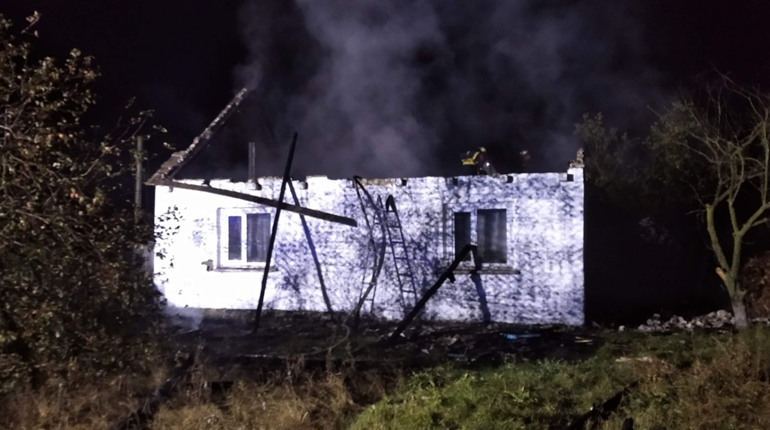 Володимирецькі рятувальники ліквідували пожежу в приватному житловому будинку у Красносіллі