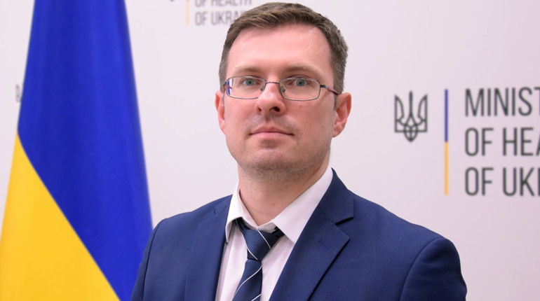 Вчителі вакциновані? Школи мають працювати очно навіть у червоній зоні: головний державний санлікар