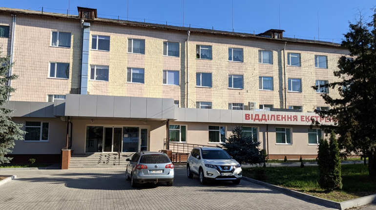 В районі — 73 нових «ковідних» хворих. Сарненська лікарня розгорнула додаткові ліжка