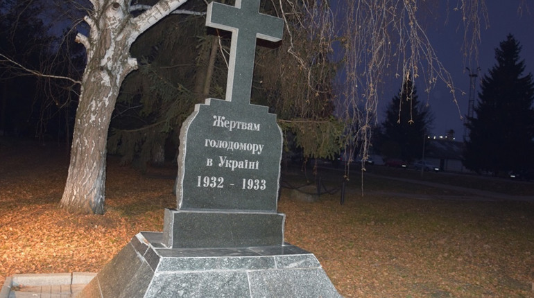 Запалимо свічку в пам'ять про жертв голодомору