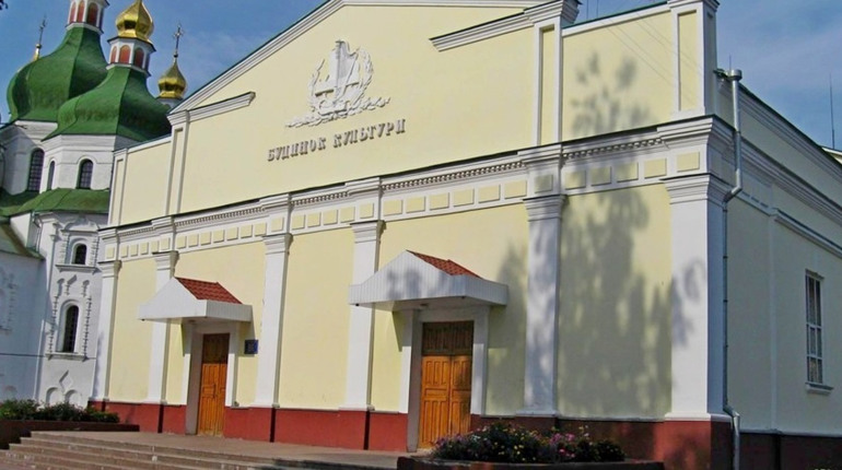 Центр вакцинації переїде з приміщення райдержадміністрації