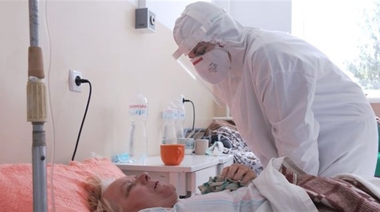 В Івано-Франківській області запросили «антивакцинаторів» в обласну інфекційну клінічну лікарню