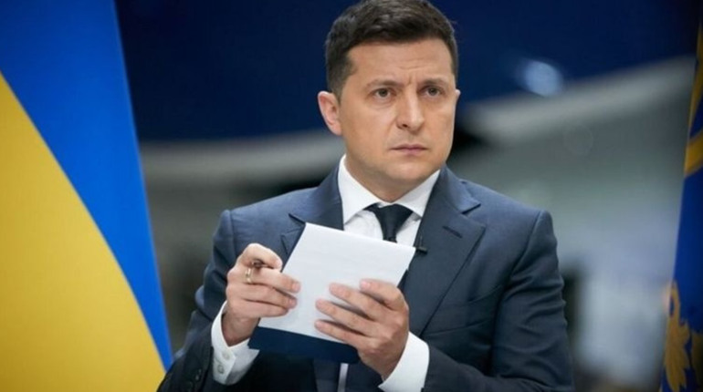 Зеленський обіцяє кожному вакцинованому тисячу гривень на свято Миколая