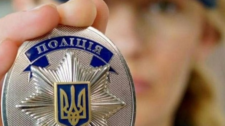 Кличуть на роботу в поліцію Херсонщини. Назвали список вакансій та суми зарплат