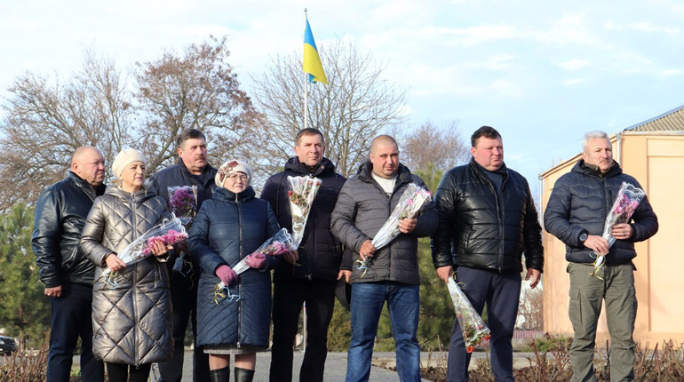 День Гідності і Свободи: в Нижніх Сірогозах вшанували пам’ять героїв двох революцій