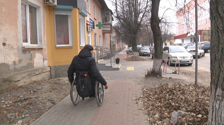 Один з кварталів Шостки став цілком доступним для маломобільних груп населення