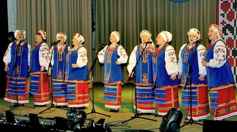 «Червона калина»: про первомайчан, які співають серцем і душею