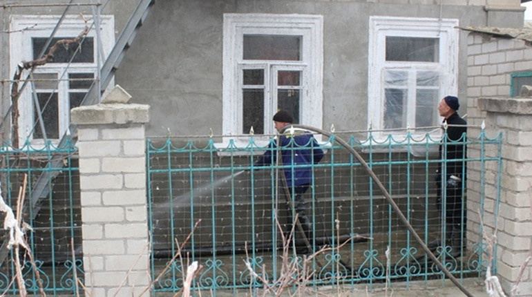 Якість води в мікрорайоні Херсона, де сталась аварія колектора, відповідає нормам