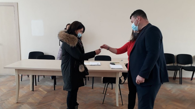 У Шостці дві родини переселенців отримали тимчасове житло
