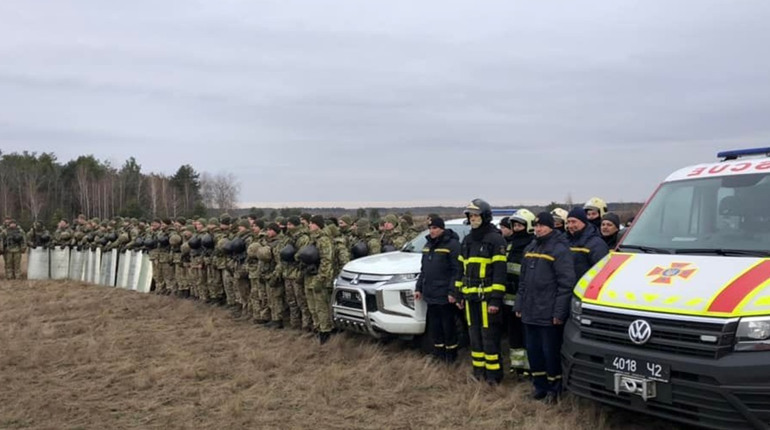 Прорив мігрантів: у Сарненському районі силовики провели навчання на кордоні з Білоруссю