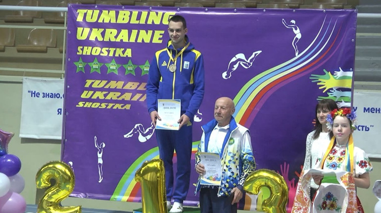 Шосткинські акробати вибороли найбільшу кількість медалей на всеукраїнських змаганнях
