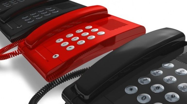 У Чернівецькій окружній прокуратурі діє телефон «гарячої лінії» та електронна скринька для звернень