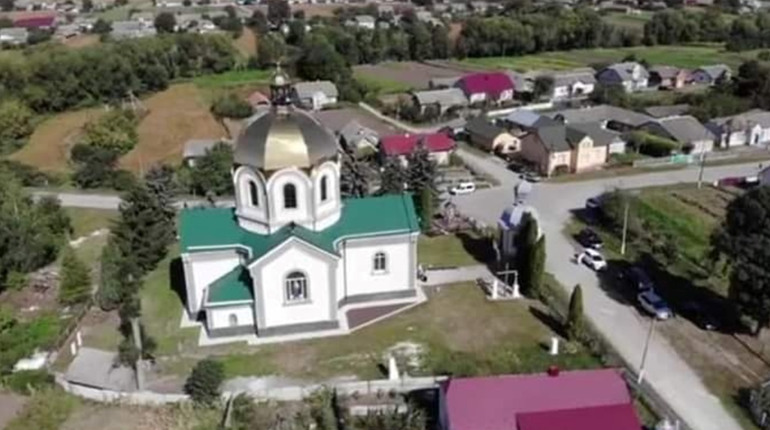 У селі Ромашівка на Чортківщині варто оселитися навіть краянам зі сторони