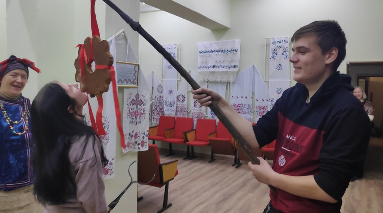 Андріївські вечорниці в краєзнавчому музеї: завітали студенти та юні туристи