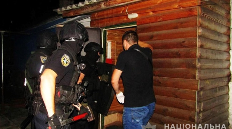 Судитимуть чернігівця, який протягом 2018-2021 років ґвалтував неповнолітніх дівчат