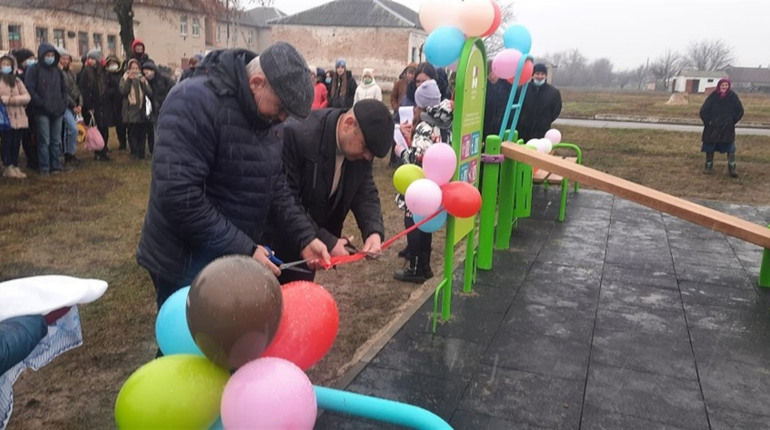 Подарунок до Дня Святого Миколая для дітей села Успенівки