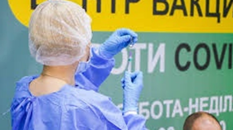 1 та 2 січня центри масової вакцинації не працюватимуть, – МОЗ