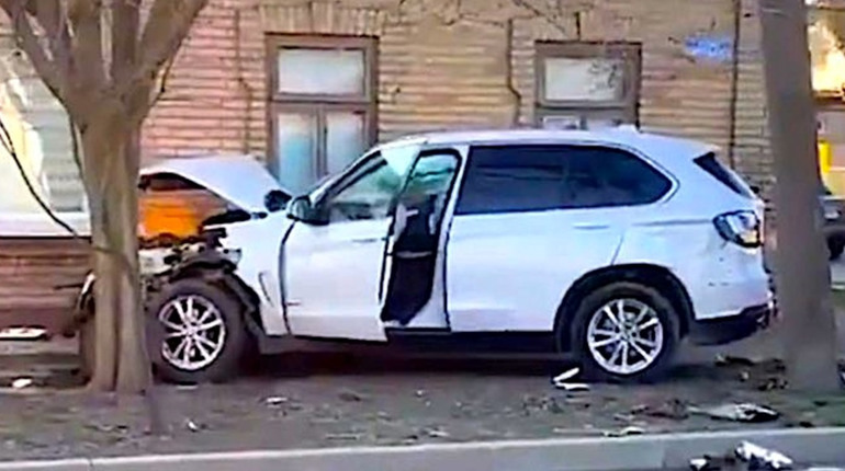 В Измаиле патрульный авто протаранил новый BMW