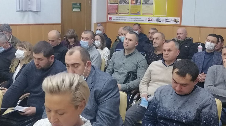 На дороги майже вдвічі менше грошей: у Гадяцькій громаді прийняли бюджет на 2022 рік