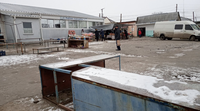 Ціни на Первомайському ринку 24 грудня 2021 року: м'ясо, риба, яйця, молоко, гриби