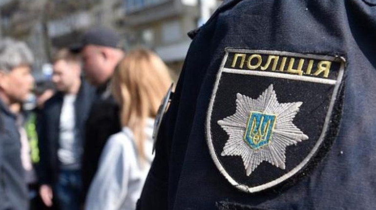 У Чорткові водій-правопорушник завдав викруткою тілесних ушкоджень поліцейському