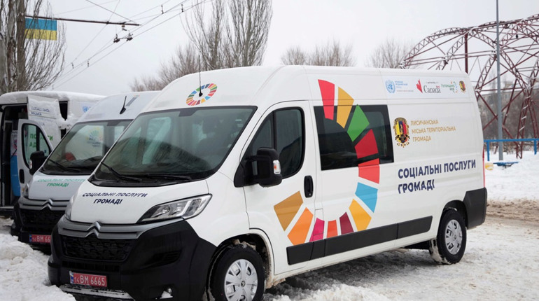 Попаснянська громада отримала автомобіль для надання соціальної допомоги одиноким людям