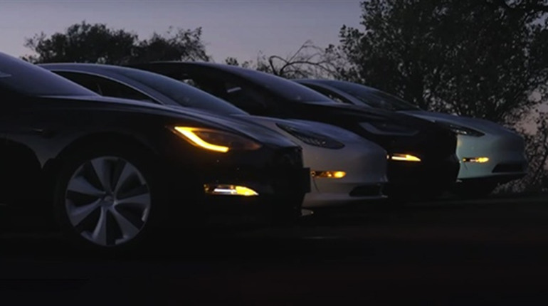 У Хмельницькому на майдані влаштують святковий автомобільний флешмоб