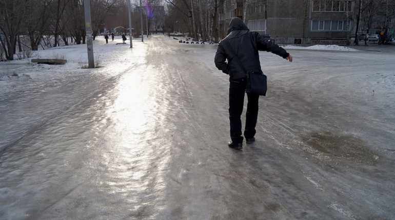 Ожеледиця: як мінімізувати небезпеку