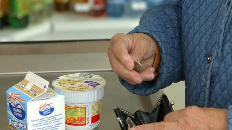 Кабмін запровадив регулювання цін на 11 продуктів харчування: перелік