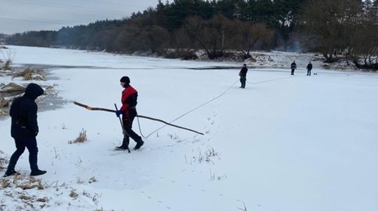 Зниклого чоловіка водолази знайшли в річці