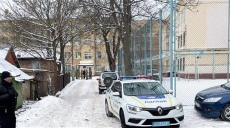 Кто стоит за участившимися случаями «минирования» объектов в Украине