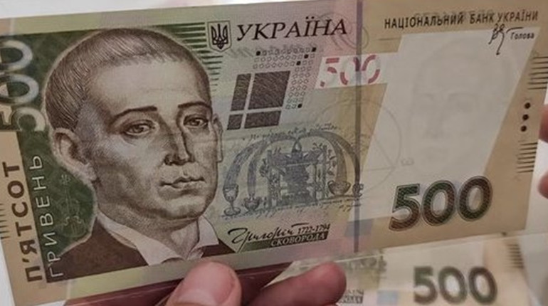 Зеленський обіцяє по 500 грн за бустерну вакцинацію