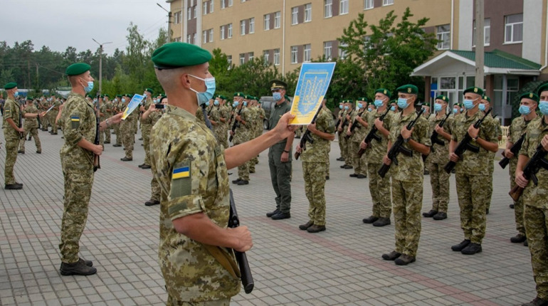 Скасування призову, формування ЗСУ та збільшення зарплат: що зміниться для військовослужбовців