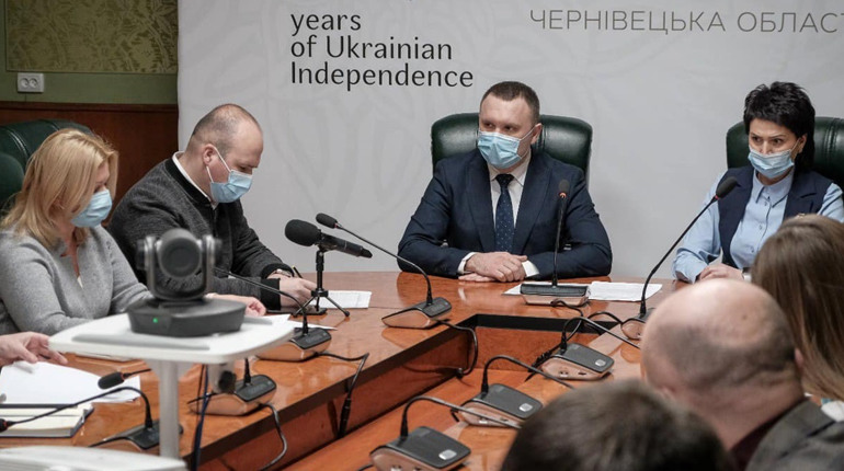 Школи Буковини продовжать дистанційне навчання до 11 лютого